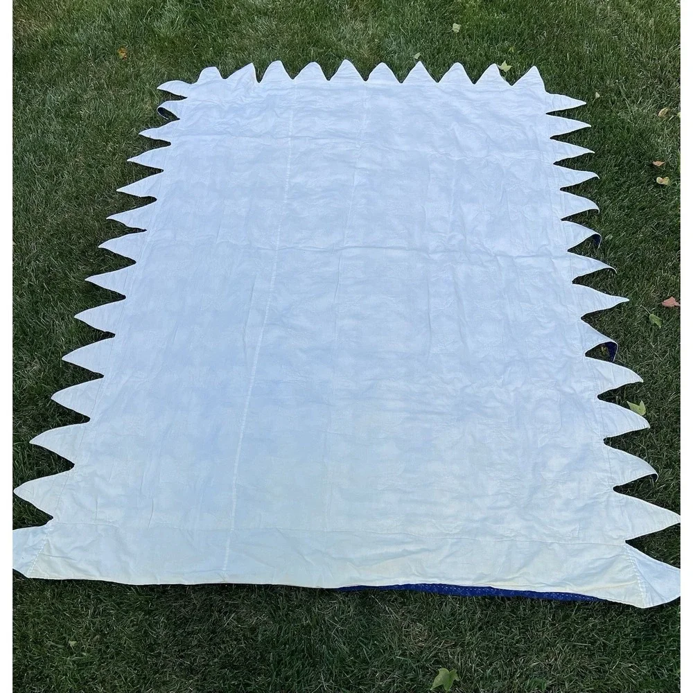 Vintage Feed Sack Blue And White Eight Point Star Pattern Quilt 81